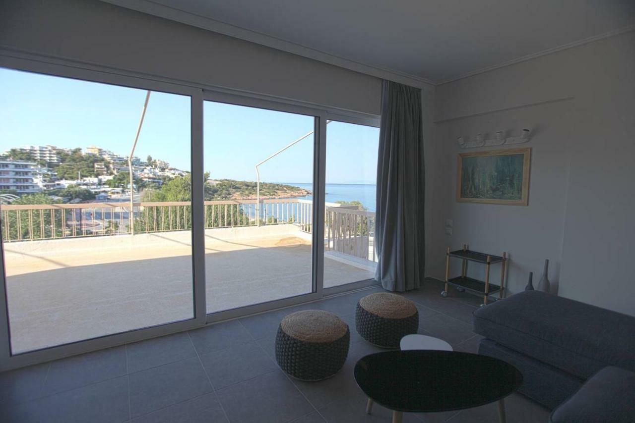 Seaside Renovated Top Floor Apartment Saronida Extérieur photo